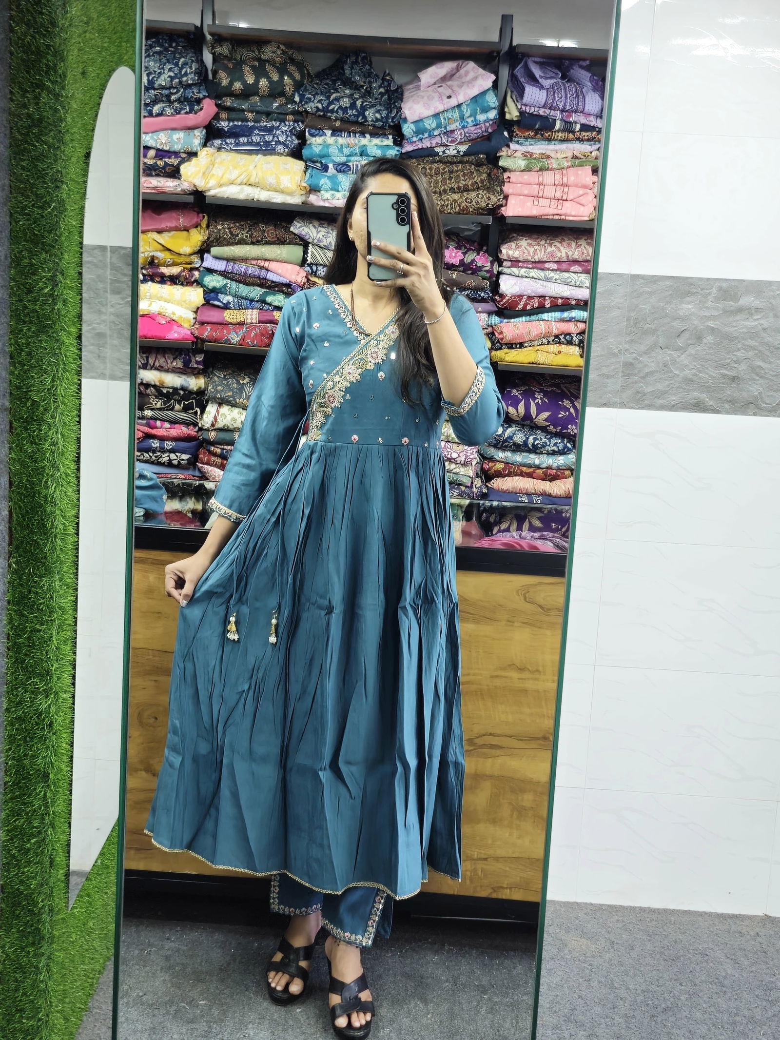Kalaai Fashion Viscose Roman Silk Designer Kurti With Bottom Dupatta Wholesalers In Delhi
